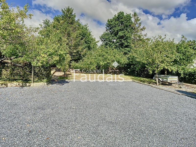 Maison - 137 m² - 6 pièces