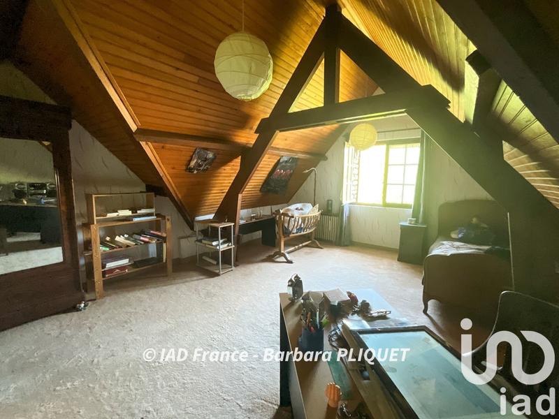 Maison - 232 m² - 8 pièces