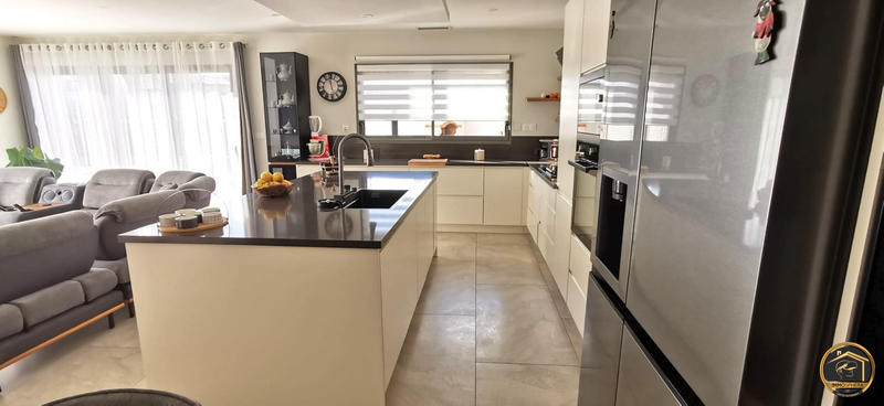 Maison contemporaine - 146 m² - 5 pièces