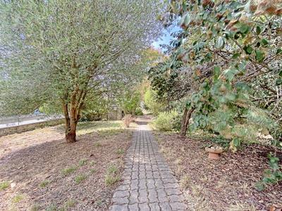 Maison - 180 m² - 5 pièces