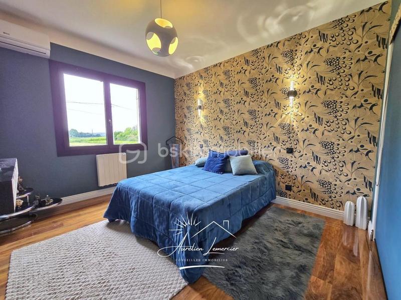 Maison - 200 m² - 6 pièces