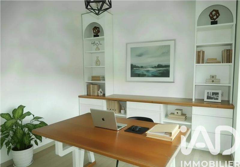 Maison - 204 m² - 6 pièces