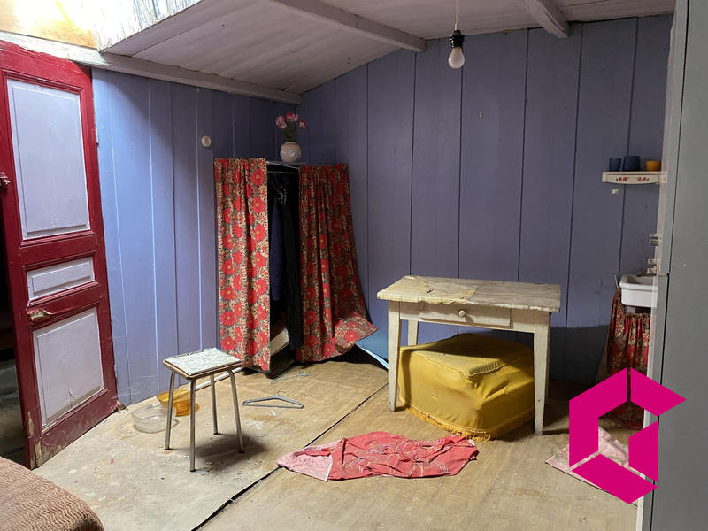 Maison - 140 m² - 2 pièces