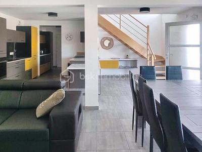 Maison - 145 m² - 6 pièces