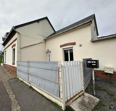 Maison - 102 m² - 4 pièces