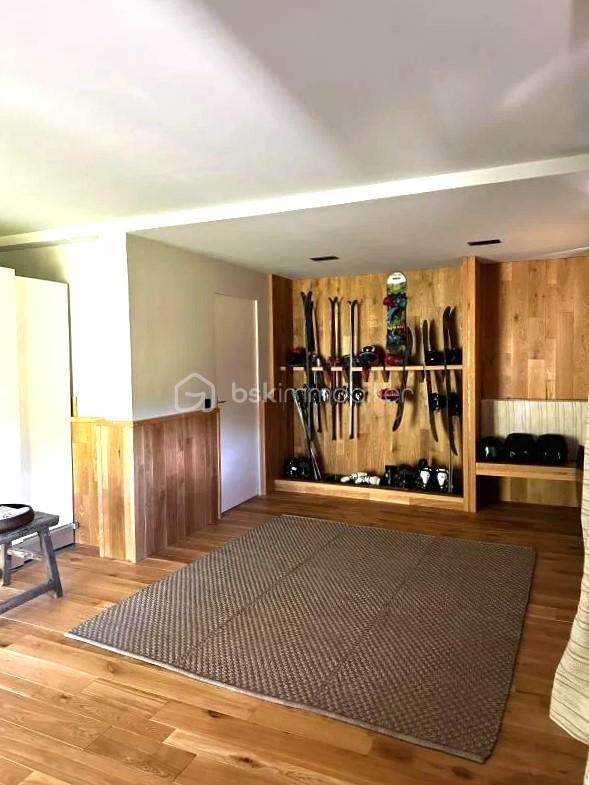 Châlet - 350 m² - 9 pièces