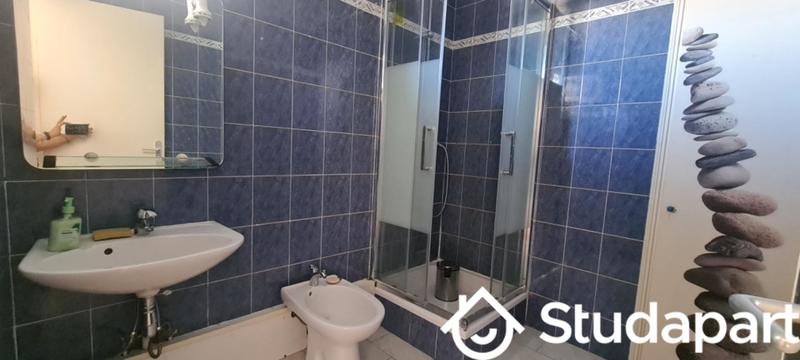 Chambre - 13 m² - 1 pièce