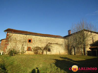 Maison traditionnelle - 65 m² - 3 pièces