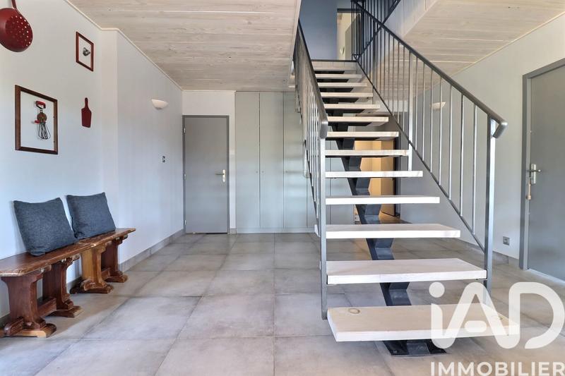 Maison - 305 m² - 10 pièces