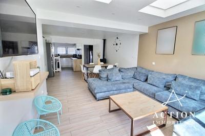 Maison - 85 m² - 5 pièces