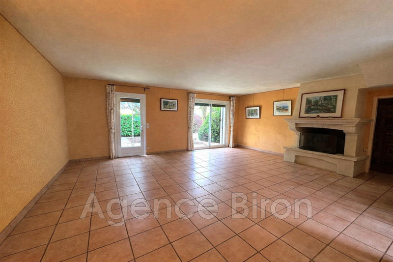 Maison - 161 m² - 6 pièces