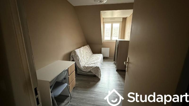 Chambre - 10 m² - 1 pièce