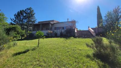 Maison - 155 m² - 5 pièces