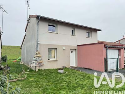 Maison - 83 m² - 5 pièces