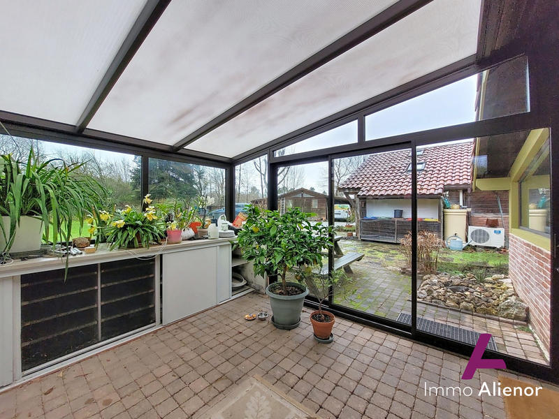 Maison traditionnelle - 145 m² - 11 pièces