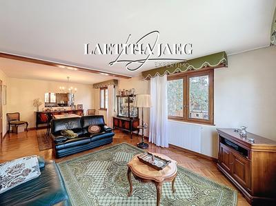 Propriété - 111 m² - 5 pièces