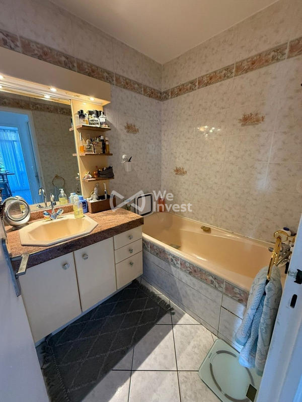 Appartement - 77 m² - 3 pièces