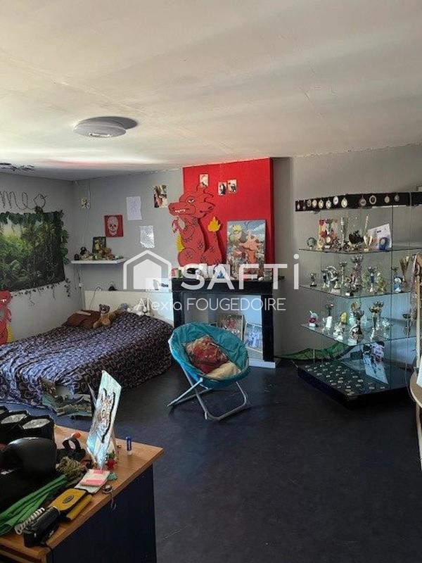 Maison - 236 m² - 7 pièces