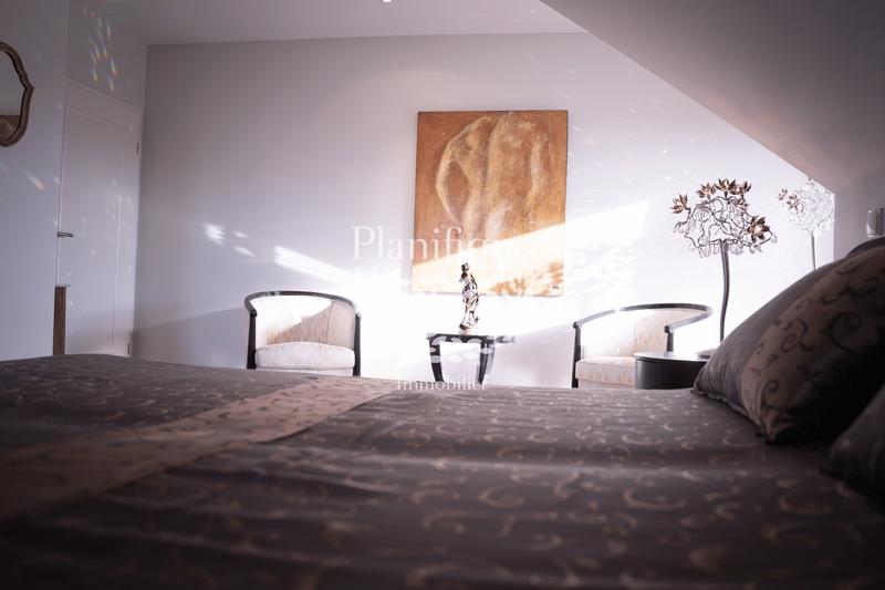 Villa - 183 m² - 6 pièces