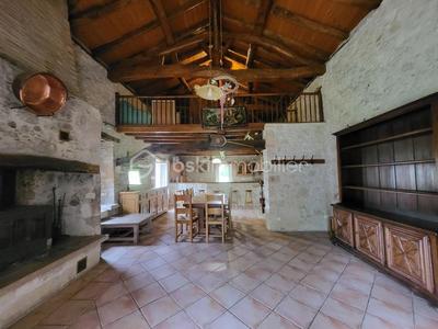 Maison en pierre - 118 m² - 4 pièces