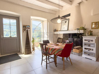 Maison - 156 m² - 6 pièces