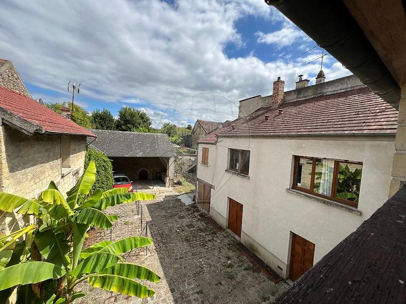 Maison en pierre - 162 m² - 7 pièces