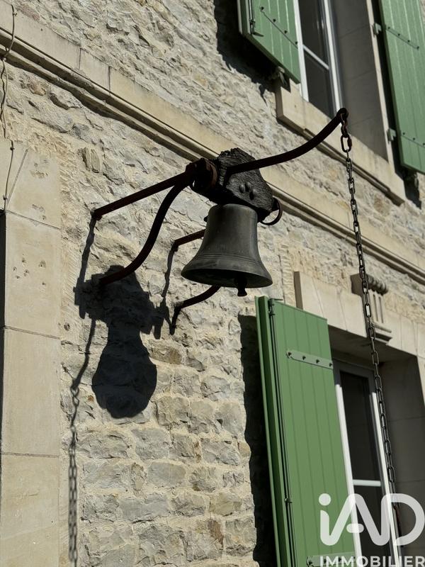 Maison - 236 m² - 7 pièces