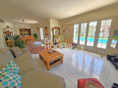 Maison - 140 m² - 6 pièces