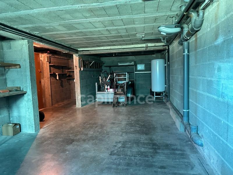 Maison - 179 m² - 9 pièces