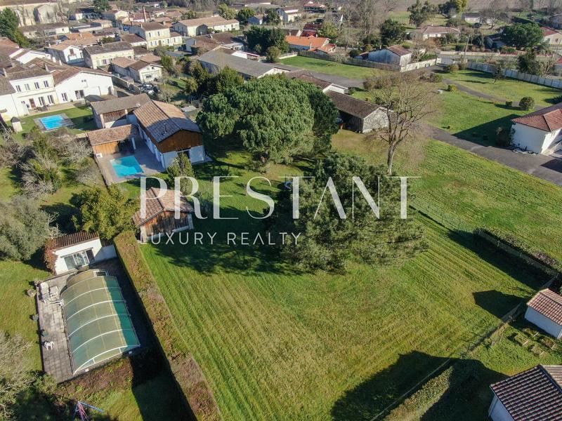 Maison - 150 m² - 4 pièces