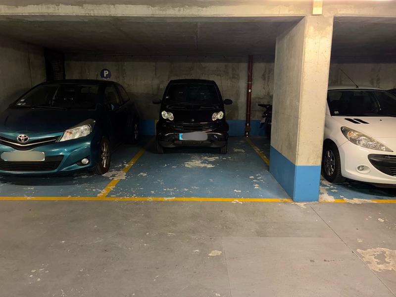 Parking / Garage - 12 m²