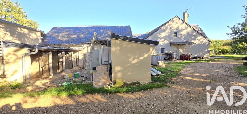 Maison - 216 m² - 8 pièces