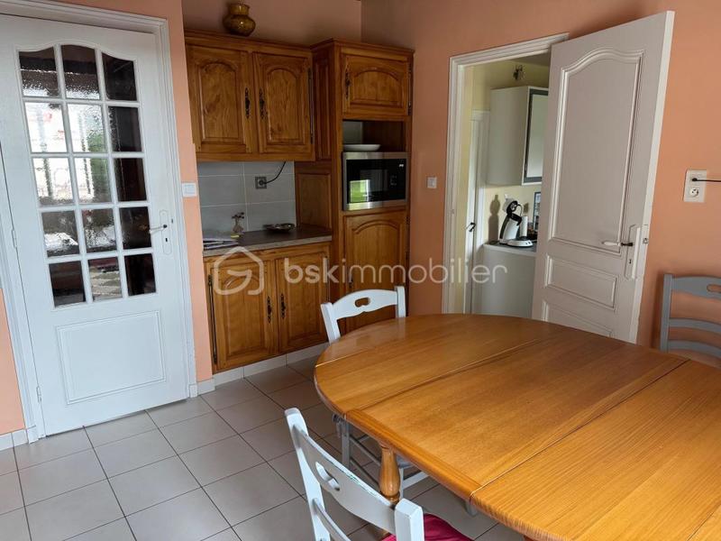 Maison traditionnelle - 159 m² - 6 pièces