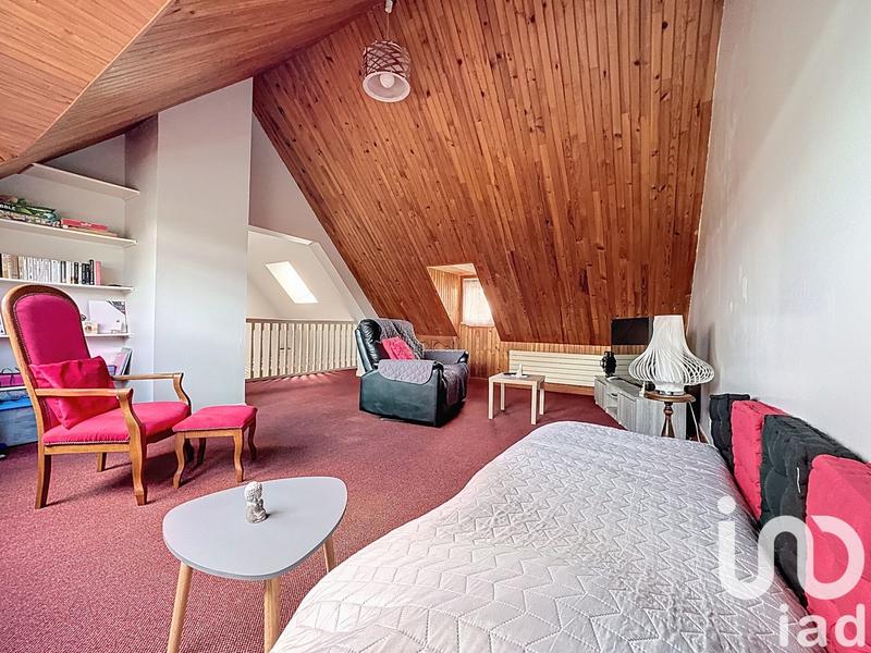 Maison - 192 m² - 9 pièces