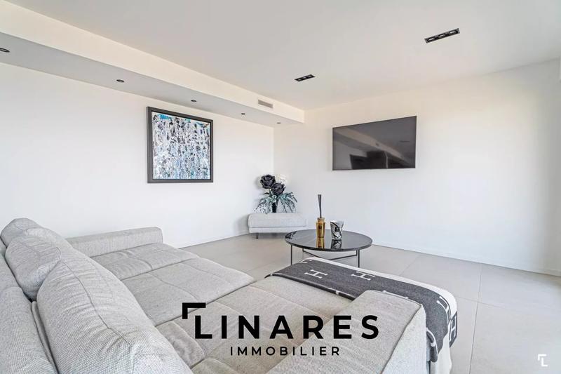 Appartement - 90 m² - 3 pièces