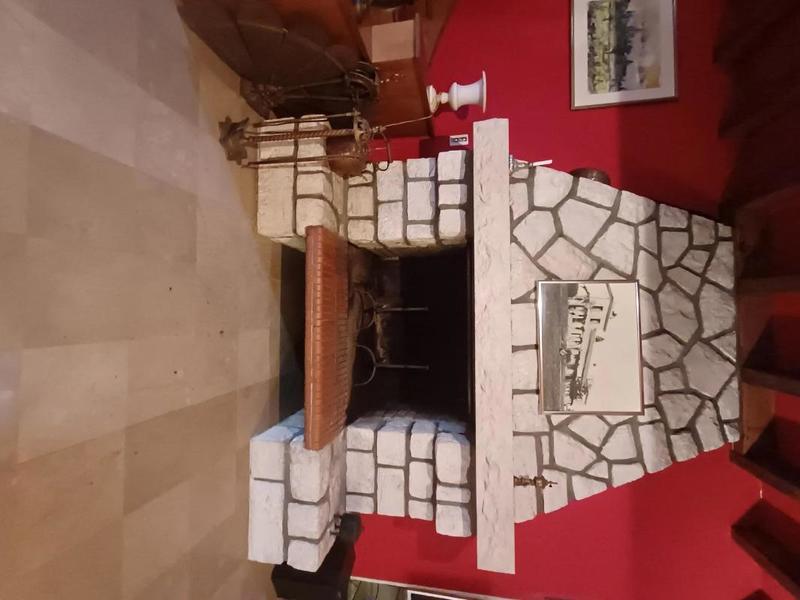 Maison - 211 m² - 8 pièces