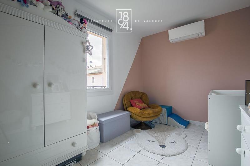 Maison - 111 m² - 4 pièces