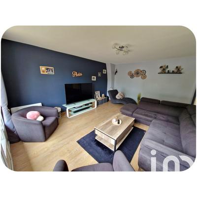 Maison - 142 m² - 8 pièces