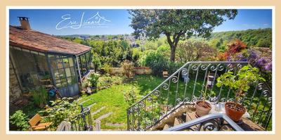 Maison de maîtres - 446 m² - 12 pièces