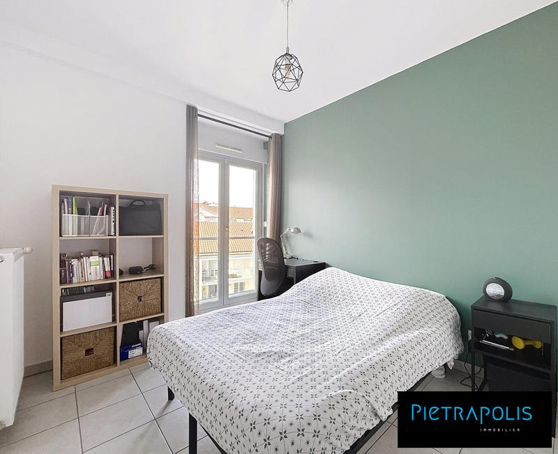 Appartement - 104 m² - 5 pièces