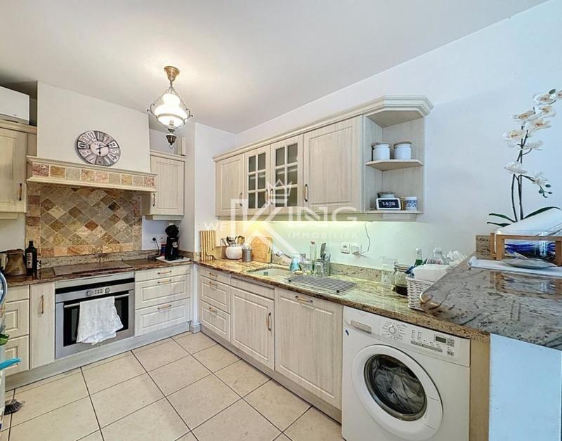 Appartement - 116 m² - 6 pièces