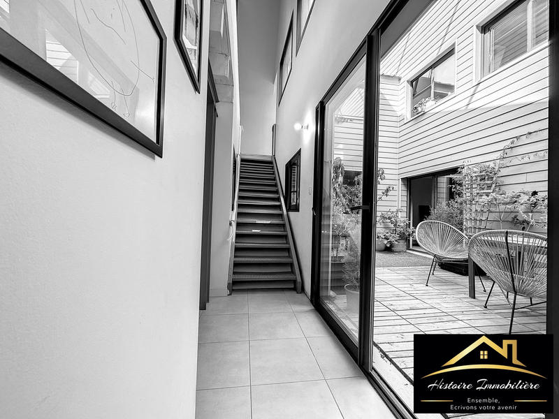 Appartement - 286 m² - 6 pièces