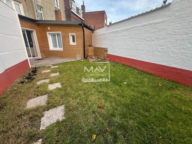 Maison - 99 m² - 3 pièces