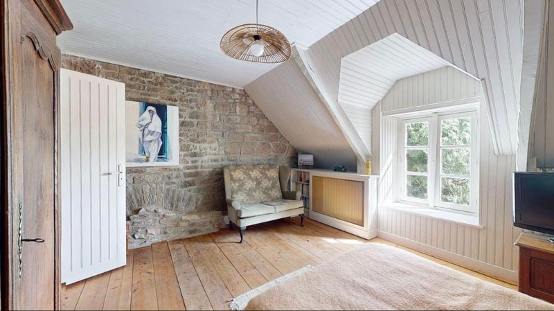 Demeure - 140 m² - 5 pièces