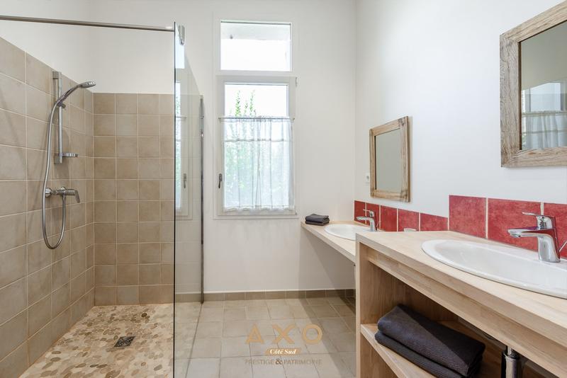 Maison de domaine - 567 m² - 25 pièces