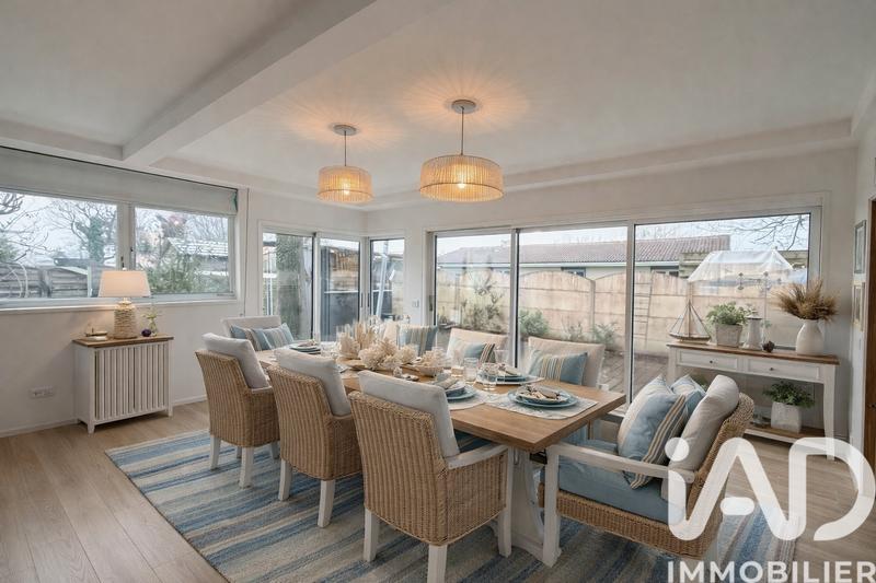 Maison - 152 m² - 9 pièces