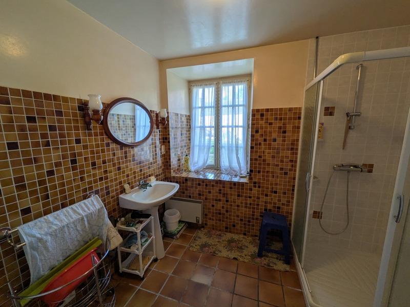 Propriété - 180 m² - 6 pièces