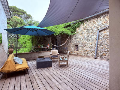 Mas - 600 m² - 12 pièces