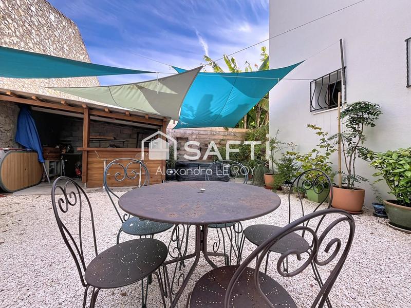 Maison - 96 m² - 5 pièces