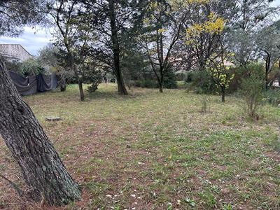 Terrain constructible - 600 m²